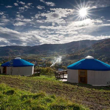 Gorski Glamping - Caloroczne Jurty Z Widokiem Tylmanowa Exterior foto