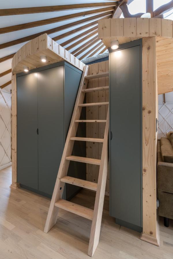 Gorski Glamping - Caloroczne Jurty Z Widokiem Tylmanowa Exterior foto