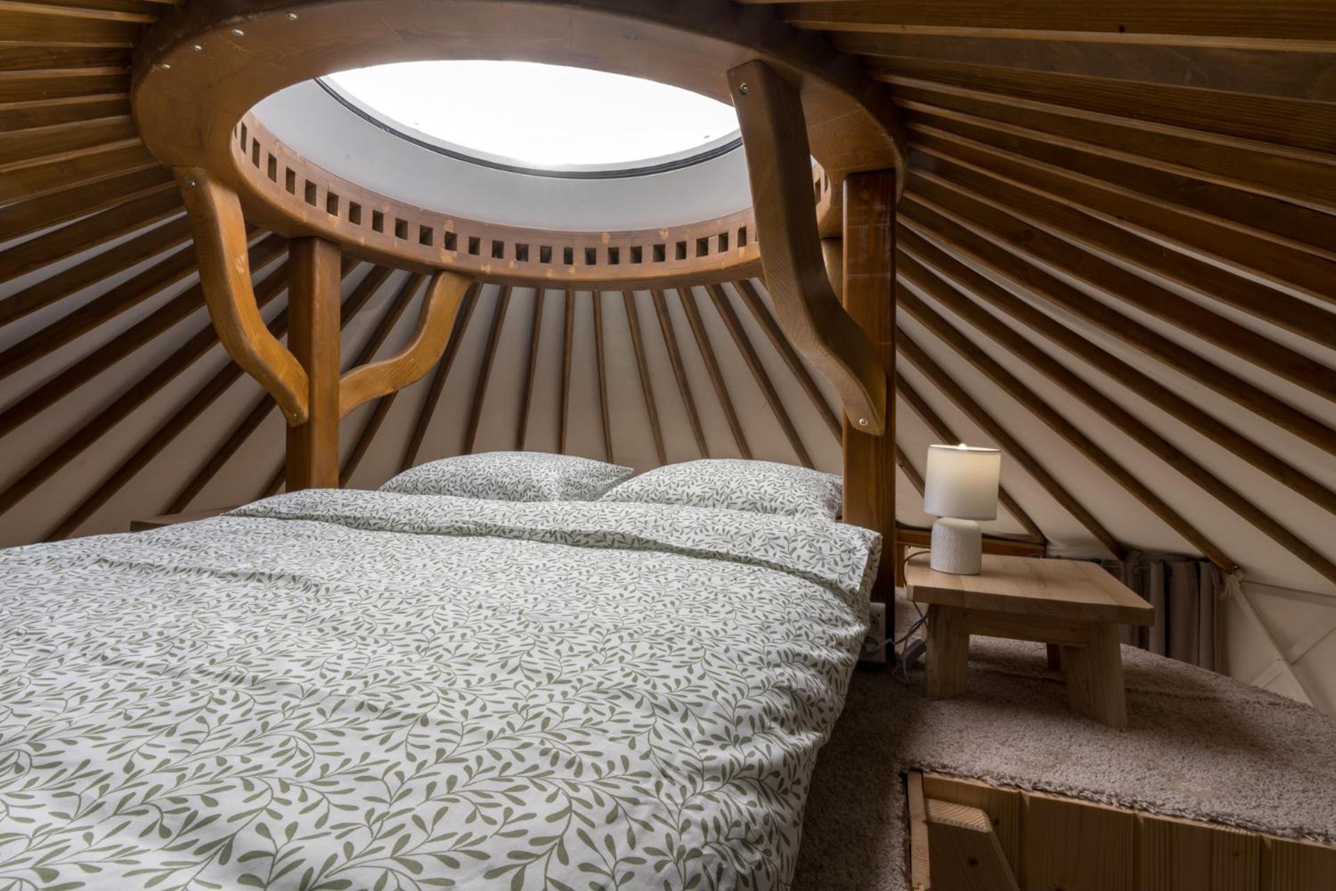 Gorski Glamping - Caloroczne Jurty Z Widokiem Tylmanowa Exterior foto