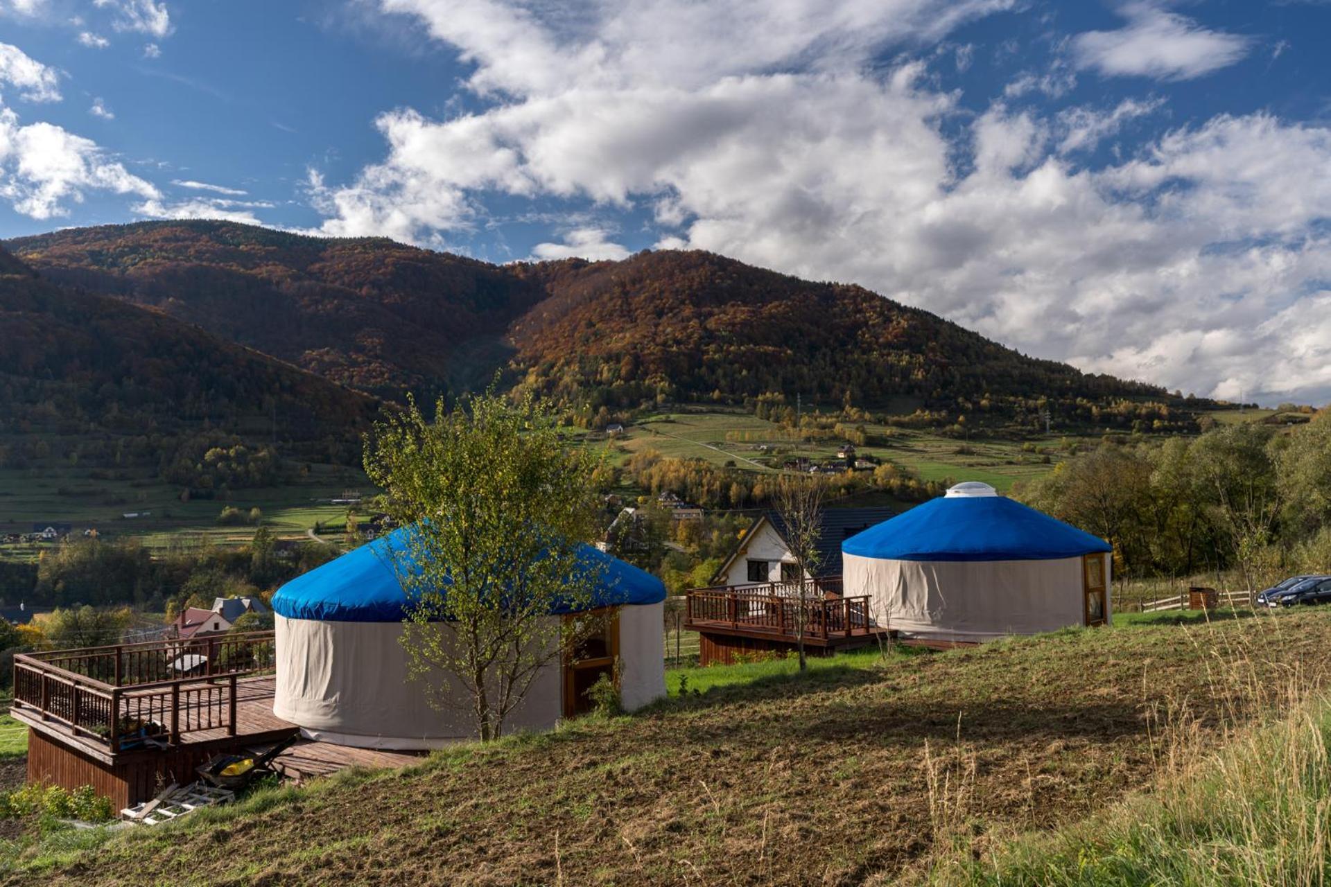 Gorski Glamping - Caloroczne Jurty Z Widokiem Tylmanowa Exterior foto